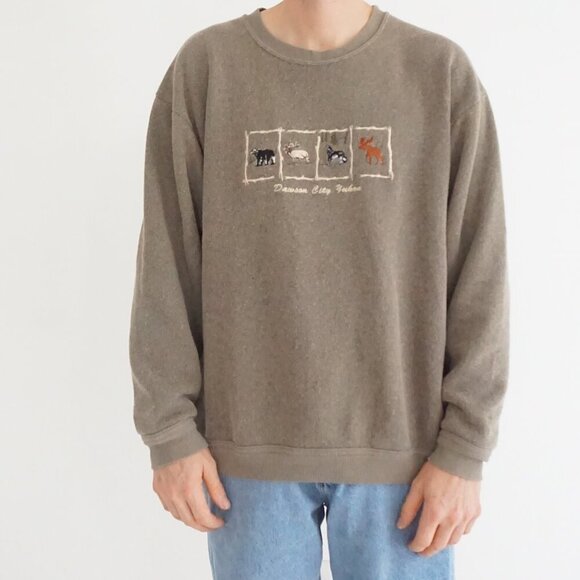 Other - VTG Dawson City Yukon Embroidered Wildlife Fleece Lined Crewneck Sweatshirt L